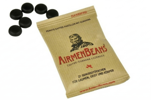 Opakowanie pastylek kofeinowych AirmenBeans z guaraną (21 g), wygląd opakowania z przodu i pastylek